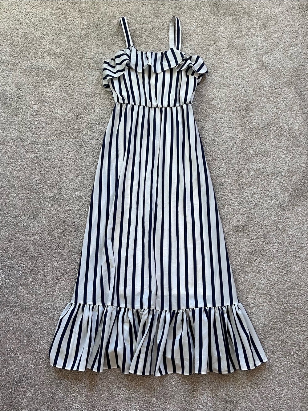 Betsey Johnson Striped Ruffle Hem Maxi Dress Size 2 Cream Navy Blue Sundress - Picture 2 of 10